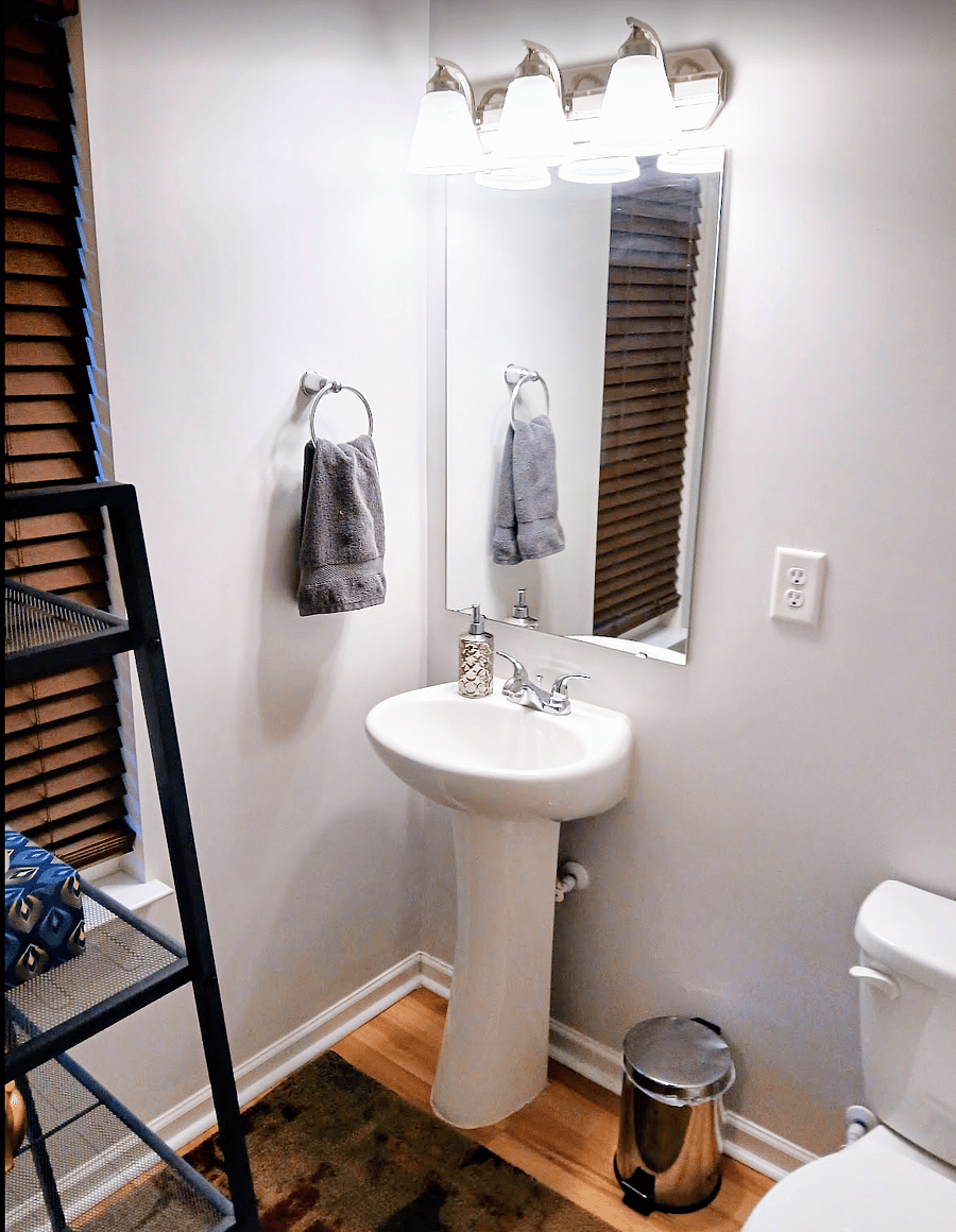 Powder room