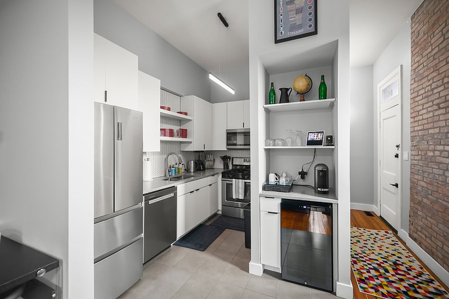 Fully equipped kitchen with beverage bar
