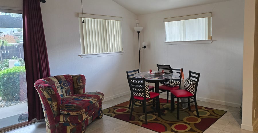 Large backroom. Quiet space and can be used for reading, relaxing, computer/work. 