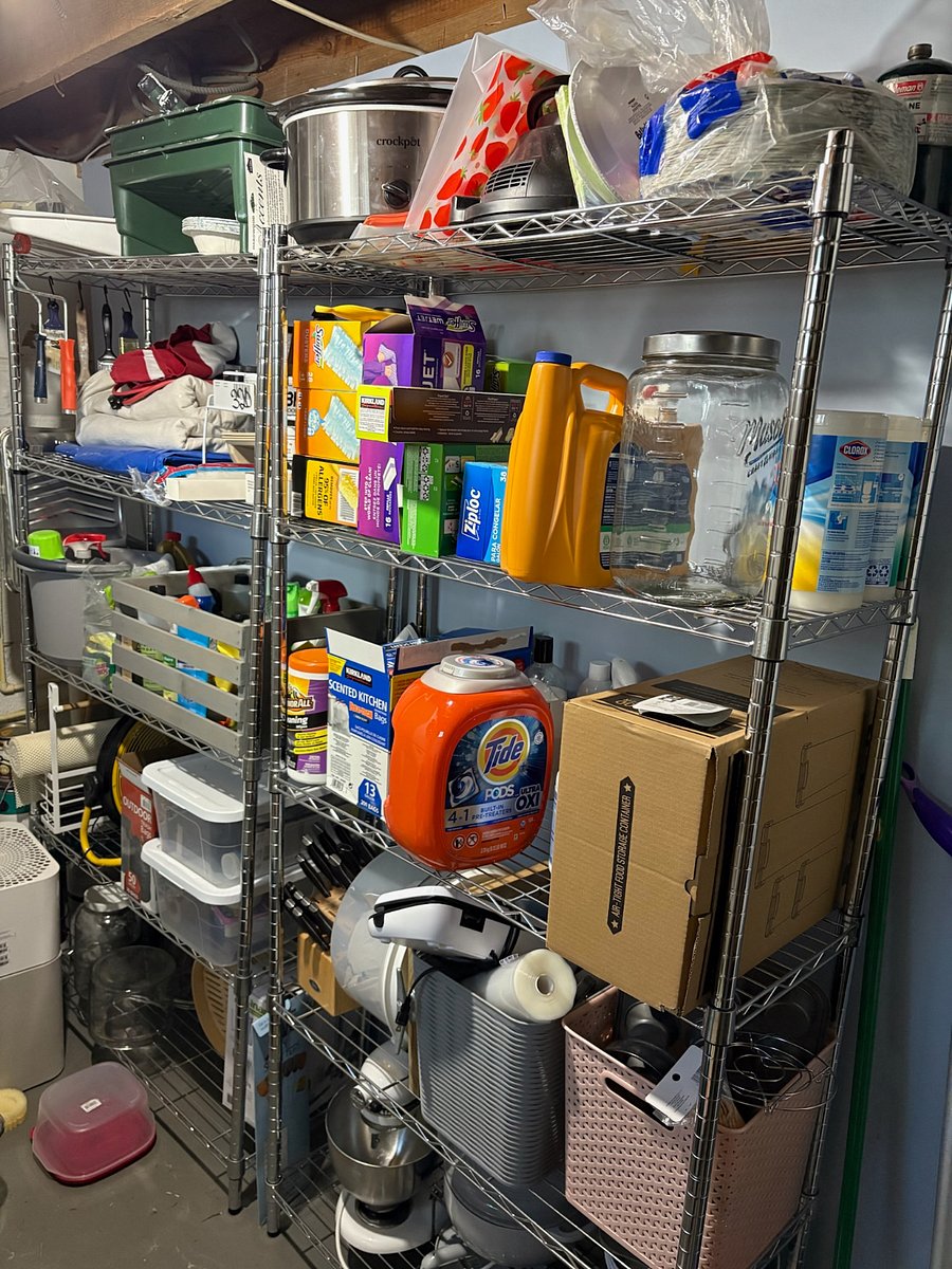 Storage/utility closet (Utilities included!)