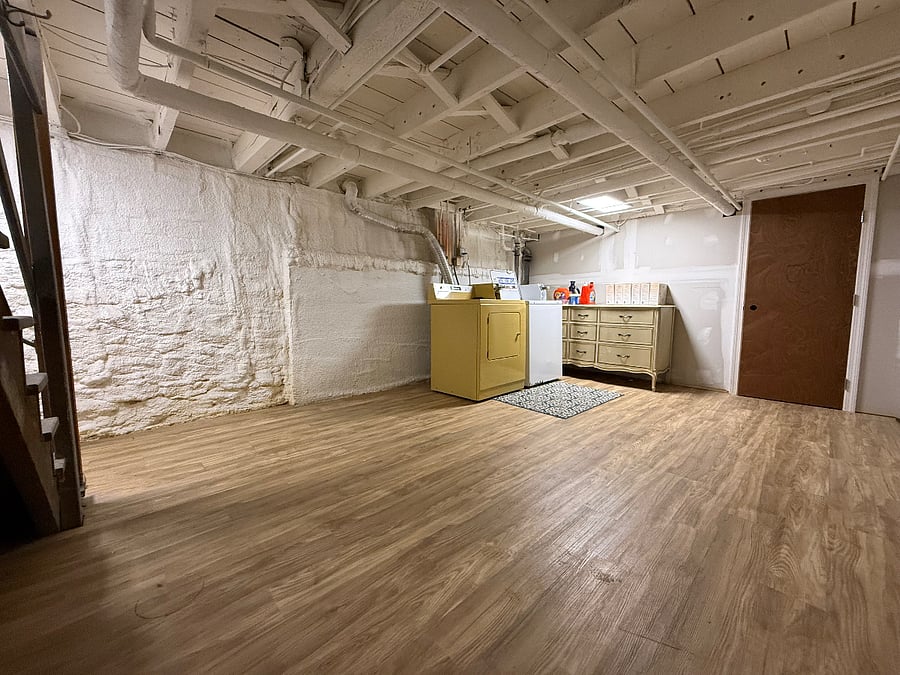 Washer and dryer in basement, free of charge!