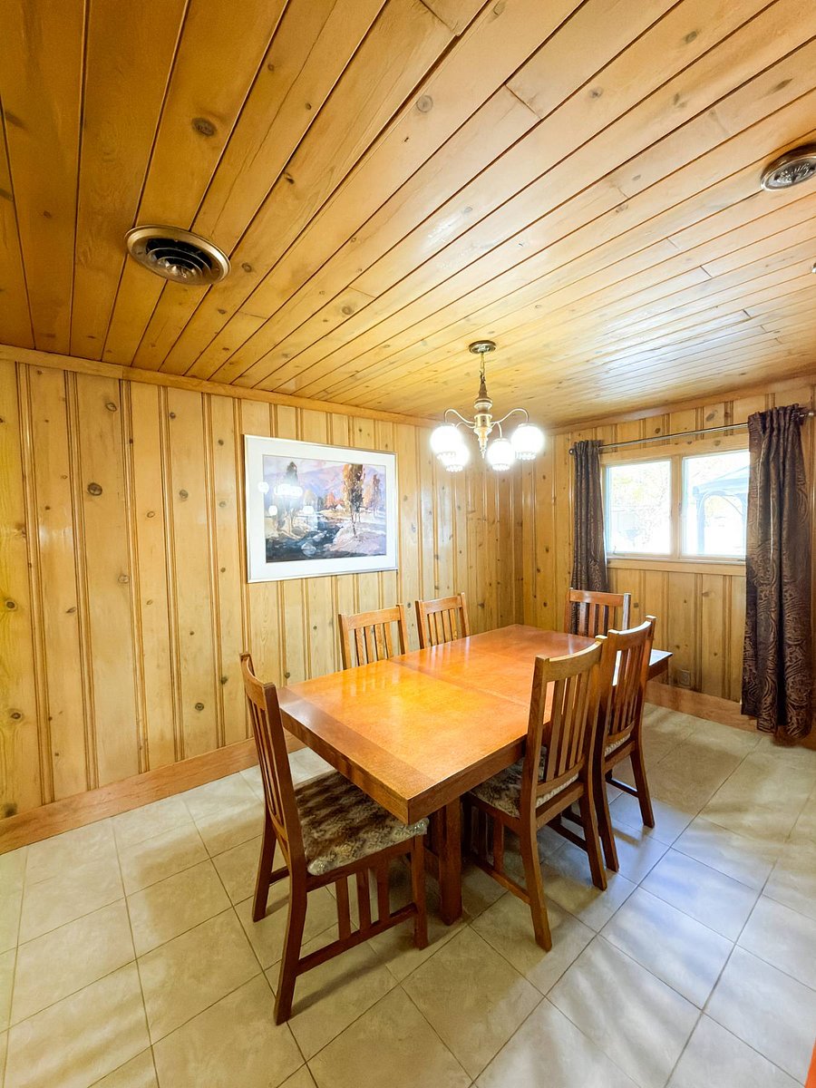 Dedicated dining area next to the kitchen