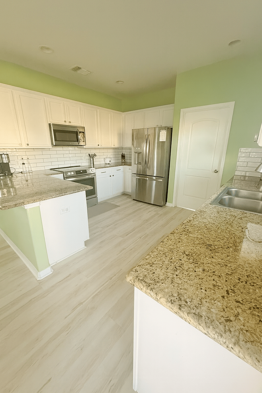 Furnished Finder property 929772_1 photo 9
