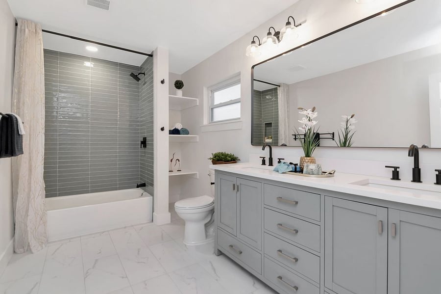 Bathroom for second bedroom