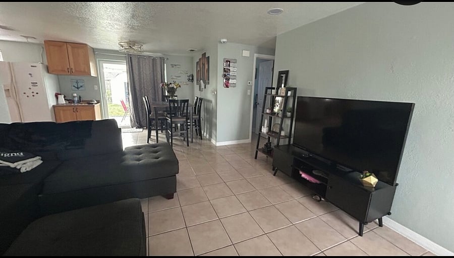 Furnished Finder property 929849_1 photo 8