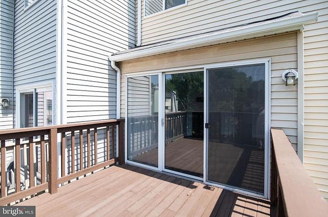 Shared deck space