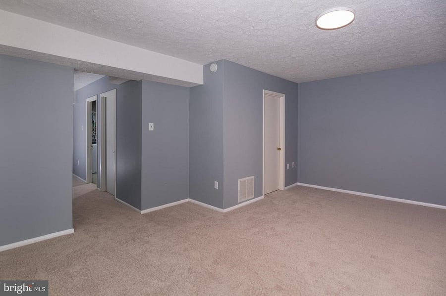 Room for rent view 2