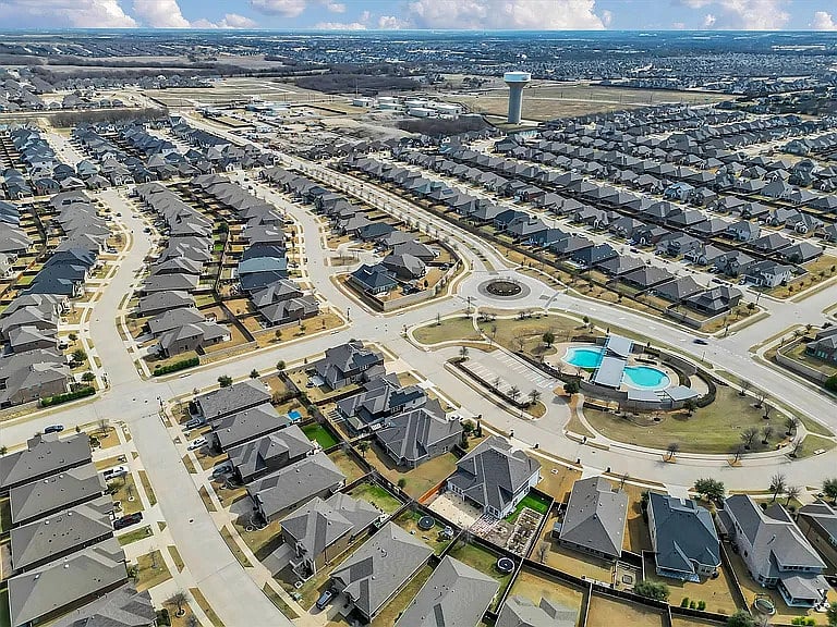 Community Center with 2 pools 10 blocks from house.