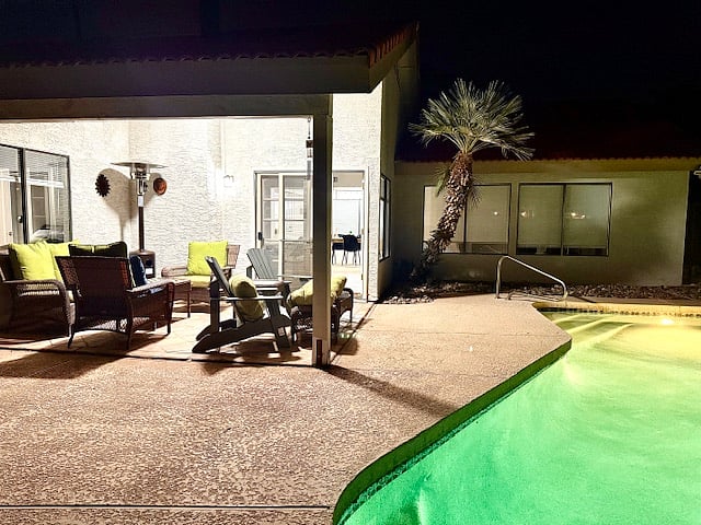 Patio/Backyard