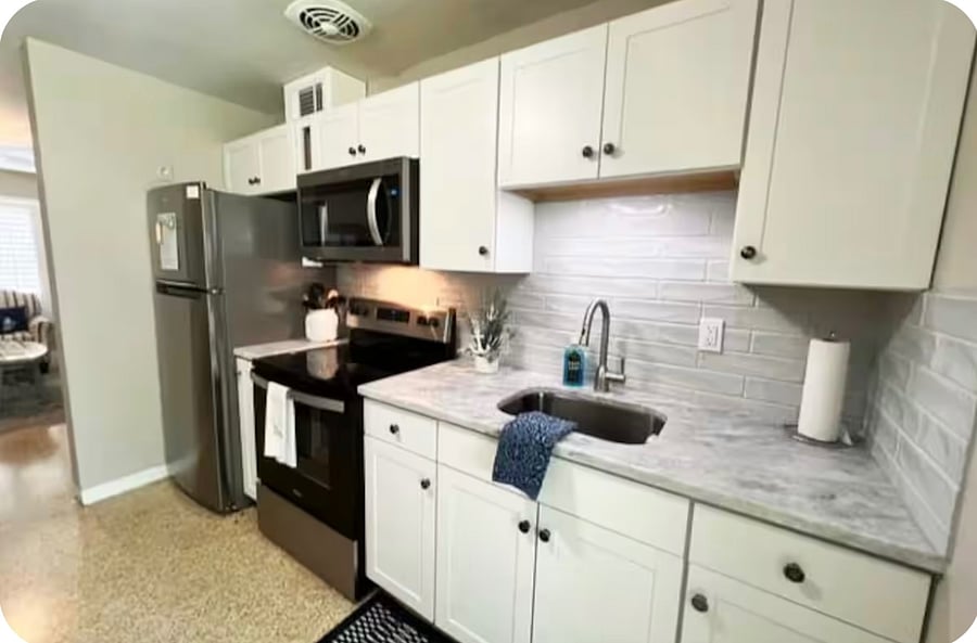 Kitchen with stainless steel 