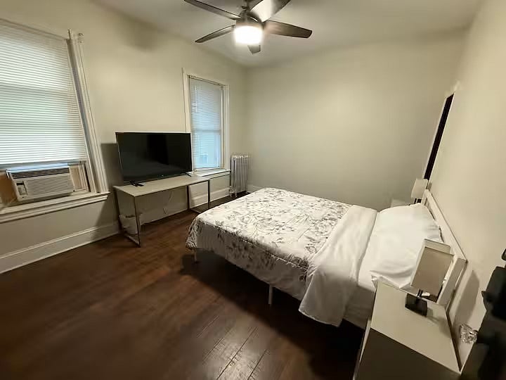 Room 4, 3rd Floor, Queen Bed, Large Closet Space, & Smart TV