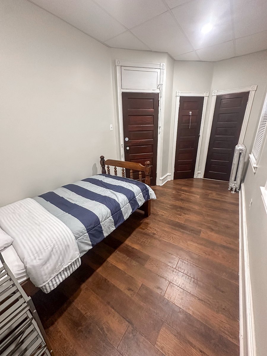 Room 2, 2nd Floor, Twin Bed, Small Closet Space, & Smart TV
