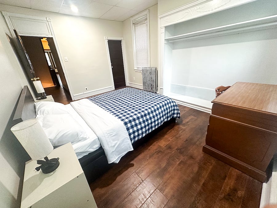 Room 3, 2nd Floor, Queen Bed, Large Closet Space, & Smart TV