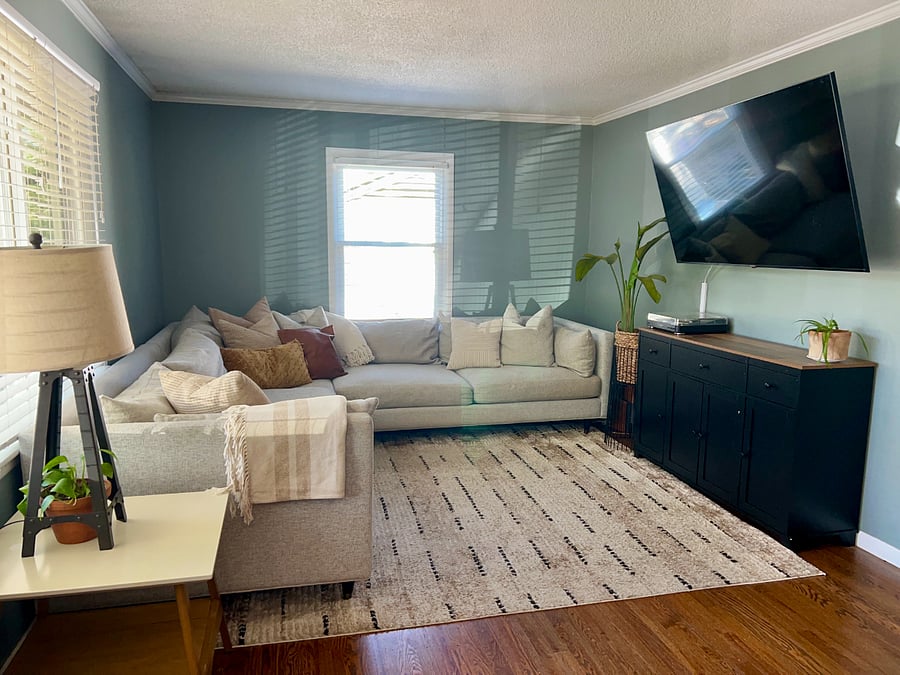 *Furnishings may slightly differ from photos