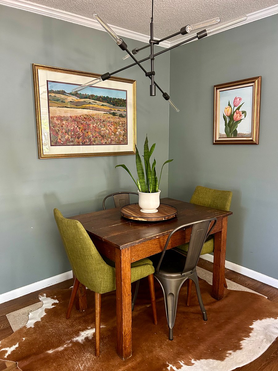 *Furnishings may slightly differ from photos