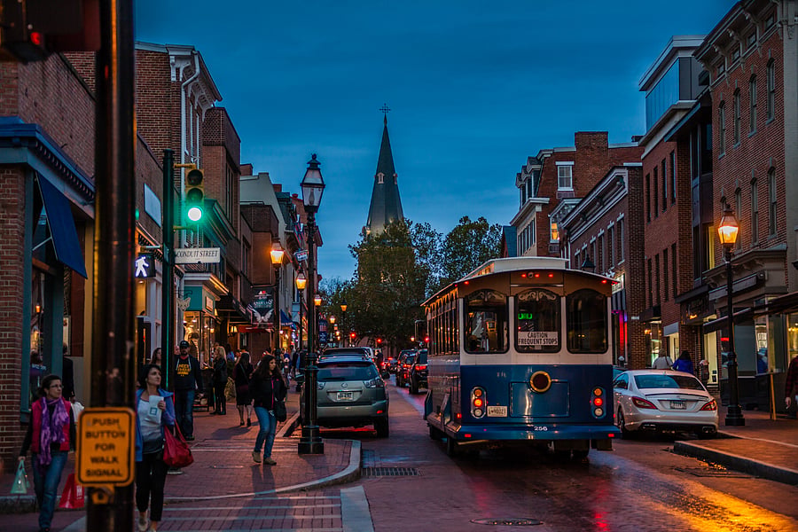 Annapolis at night ...