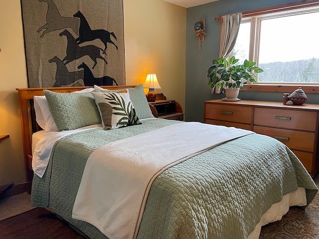 Second bedroom with 1 full bed