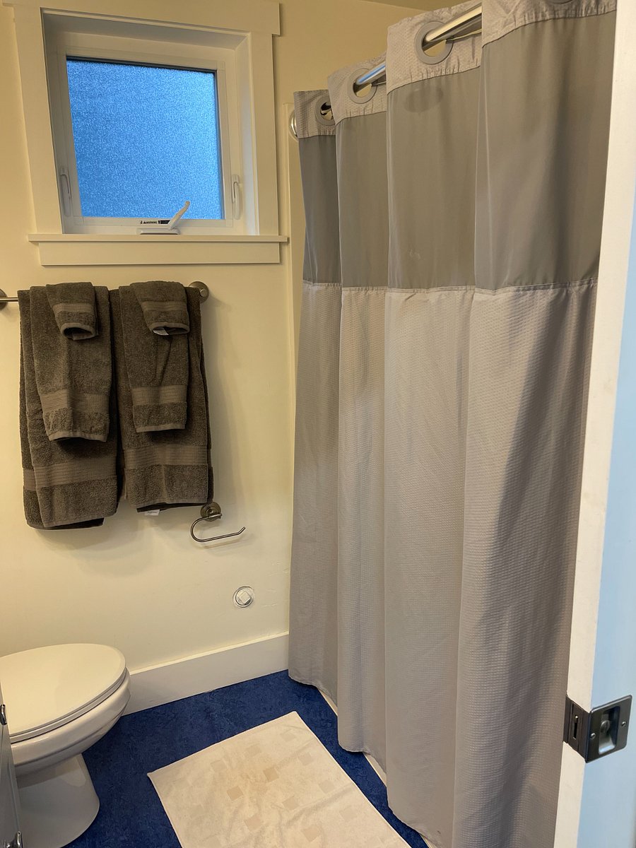 Tub and shower