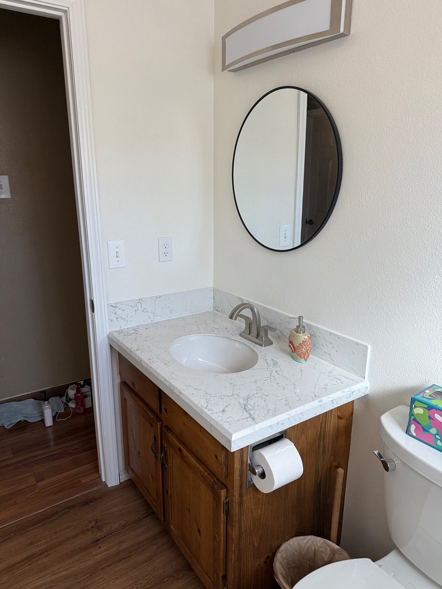 sink in second bathroom 