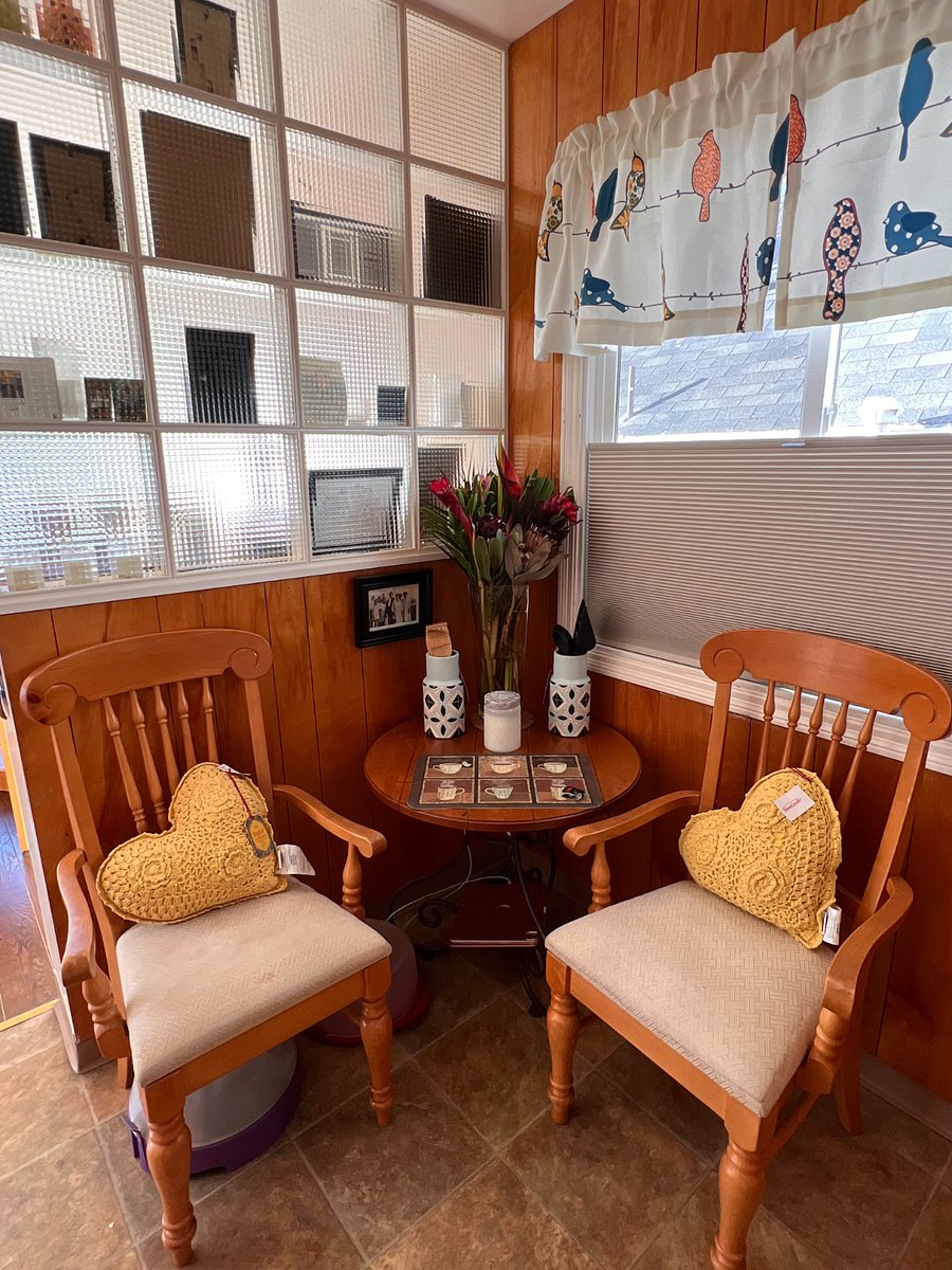 kitchen cafe nook