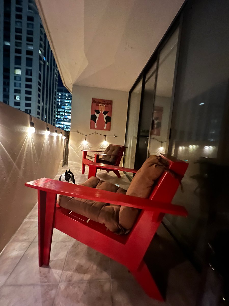 A charming night on the balcony- Boston Terrier not included ;-)