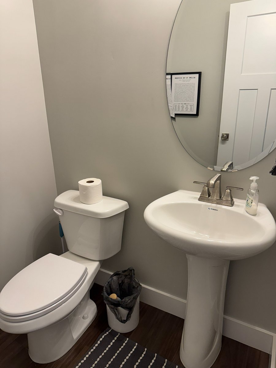 Powder room -1/2 bath on Kitchen/Family room level