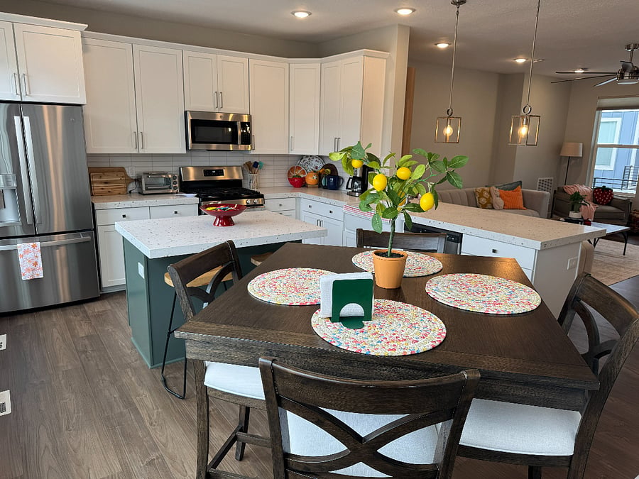 Kitchen and Breakfast Nook