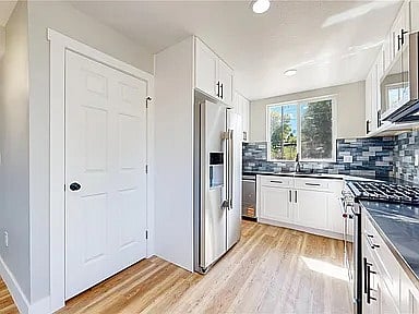 Furnished Finder property 930496_1 photo 8