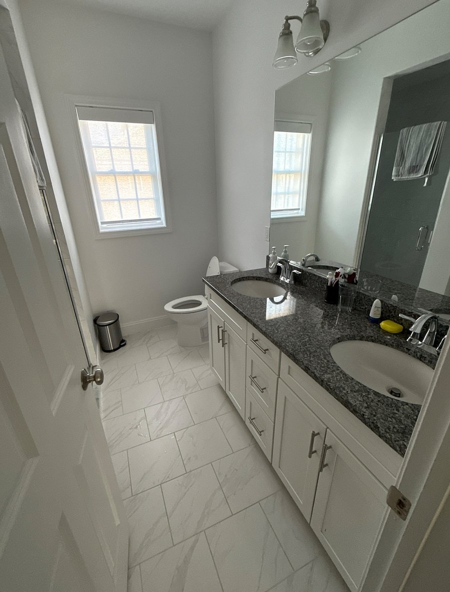 Full Bathroom Upstairs. Modern Bathrooms with Granite Counters