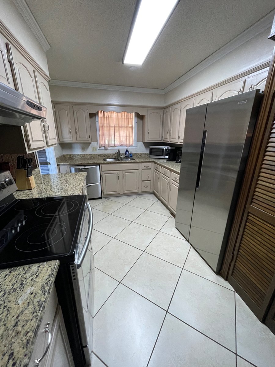 Furnished Finder property 930682_1 photo 9