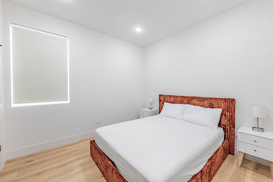 Bedroom 2 - Queen