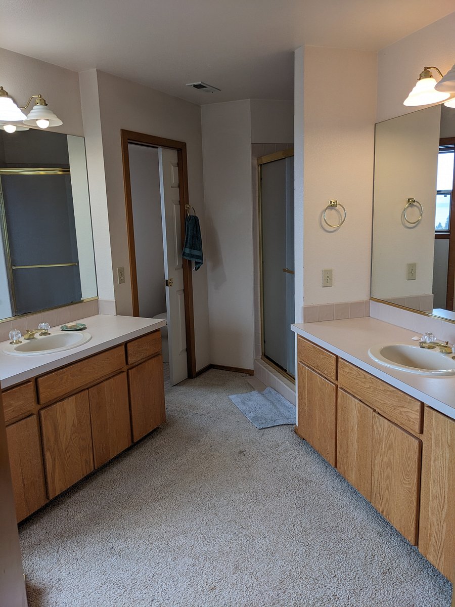 Master bathroom, private, 2 sinks and shower