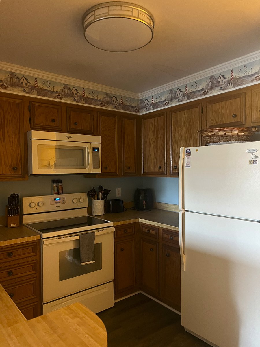 Kitchen - Fully Stocked