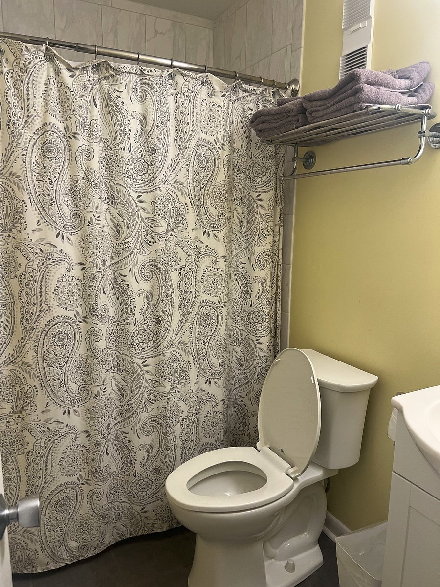 Hall Bathroom