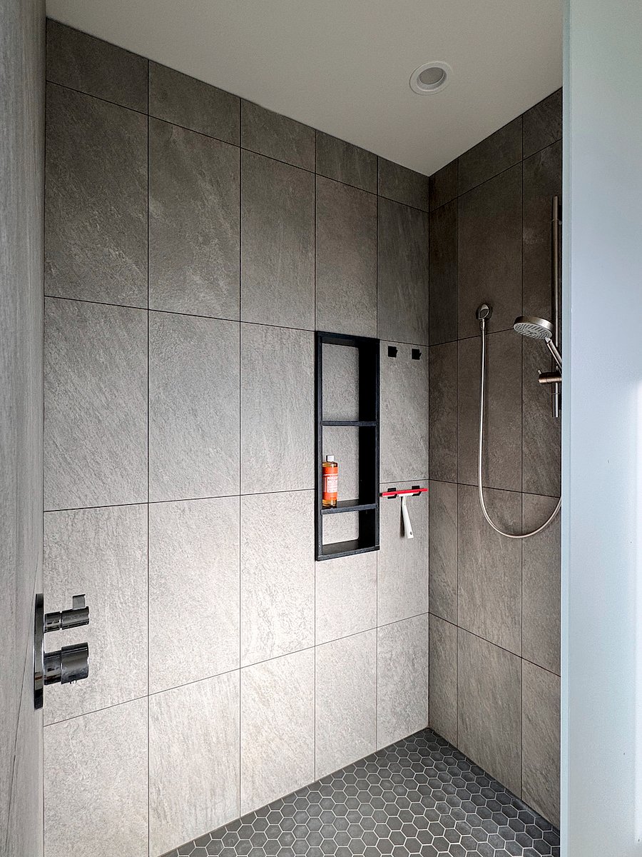 2nd floor - primary bathroom, walk in shower
