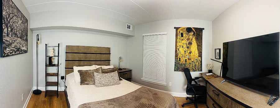 Kiss Room