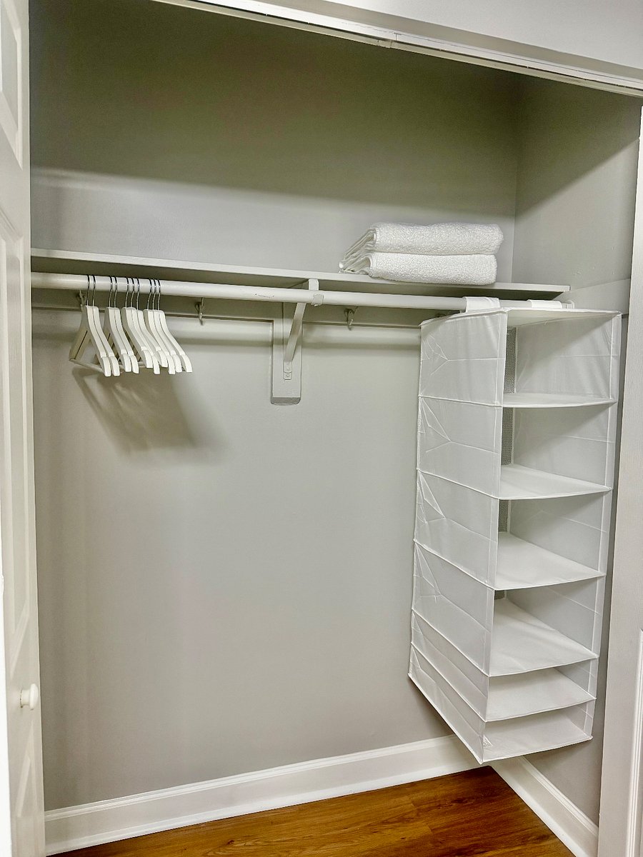 Jungle Closet 