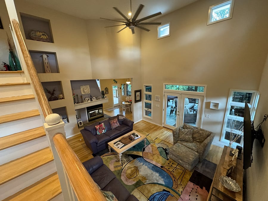 2-story Family Room with Fireplace