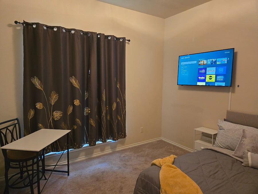 Bedroom 1 - FULL
Workstation