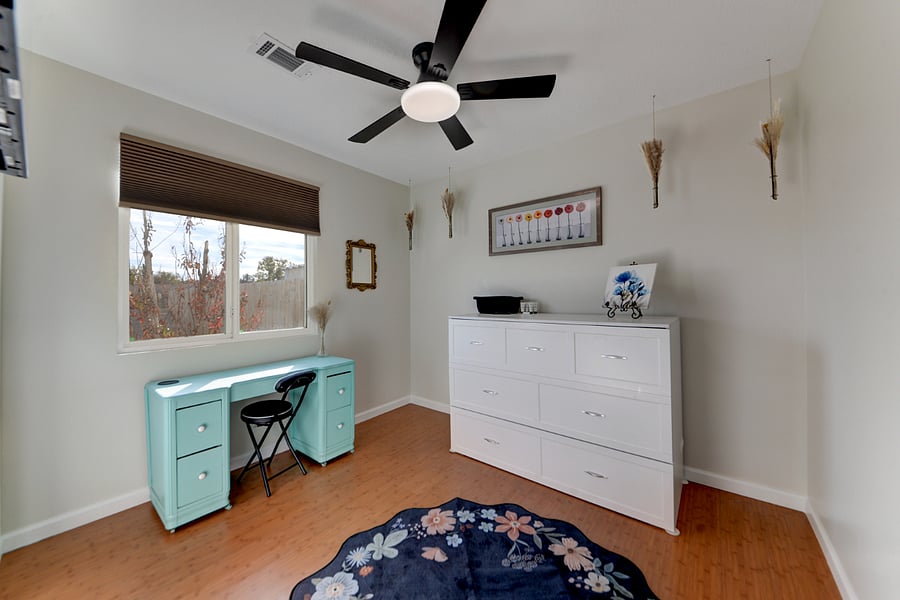 office with full size murphy bed