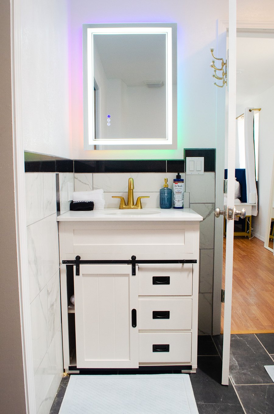 Upstairs bathroom with LED mirror