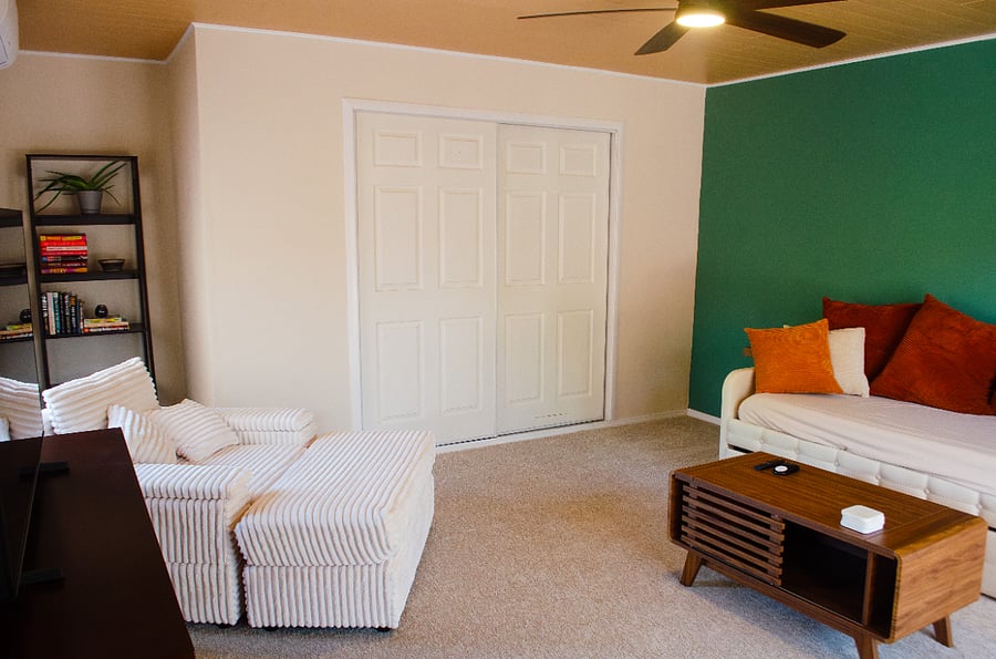 Living area with day bed and lounge chair