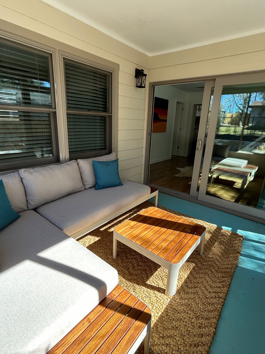 Screened Porch
