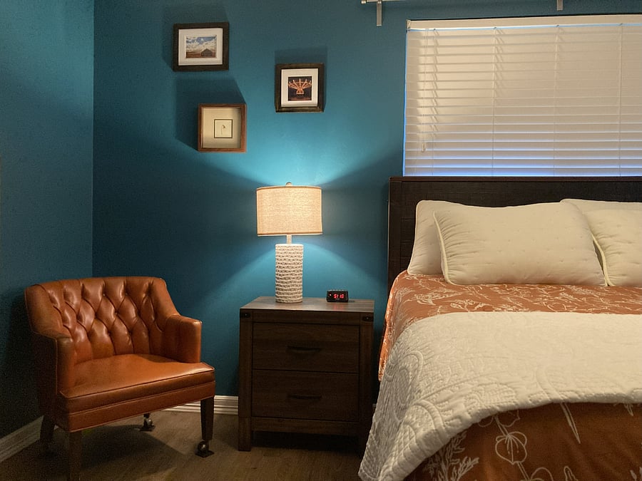 Bedroom #1 Queen size bed Alarm clock includes a USB charging port
