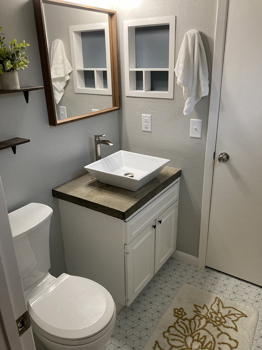 Private bathroom for bedroom #1