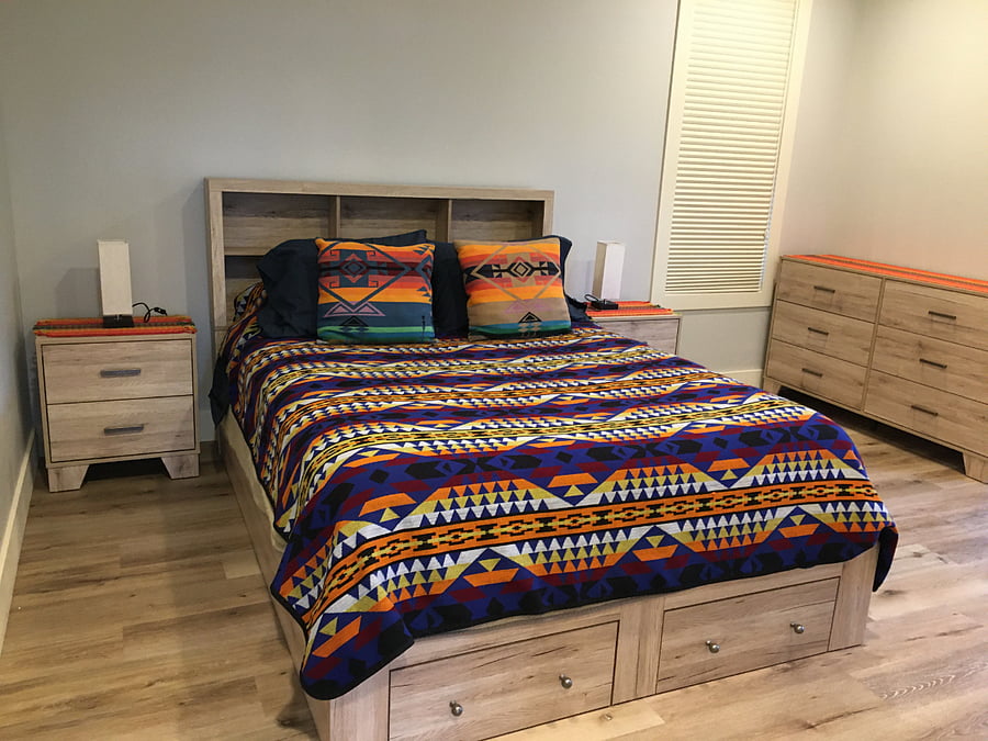 Master bedroom (now has different furniture). Queen bed. 