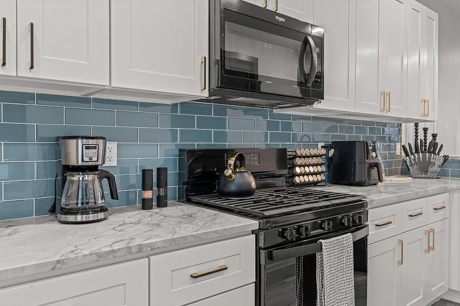 Share, kitchen amenities