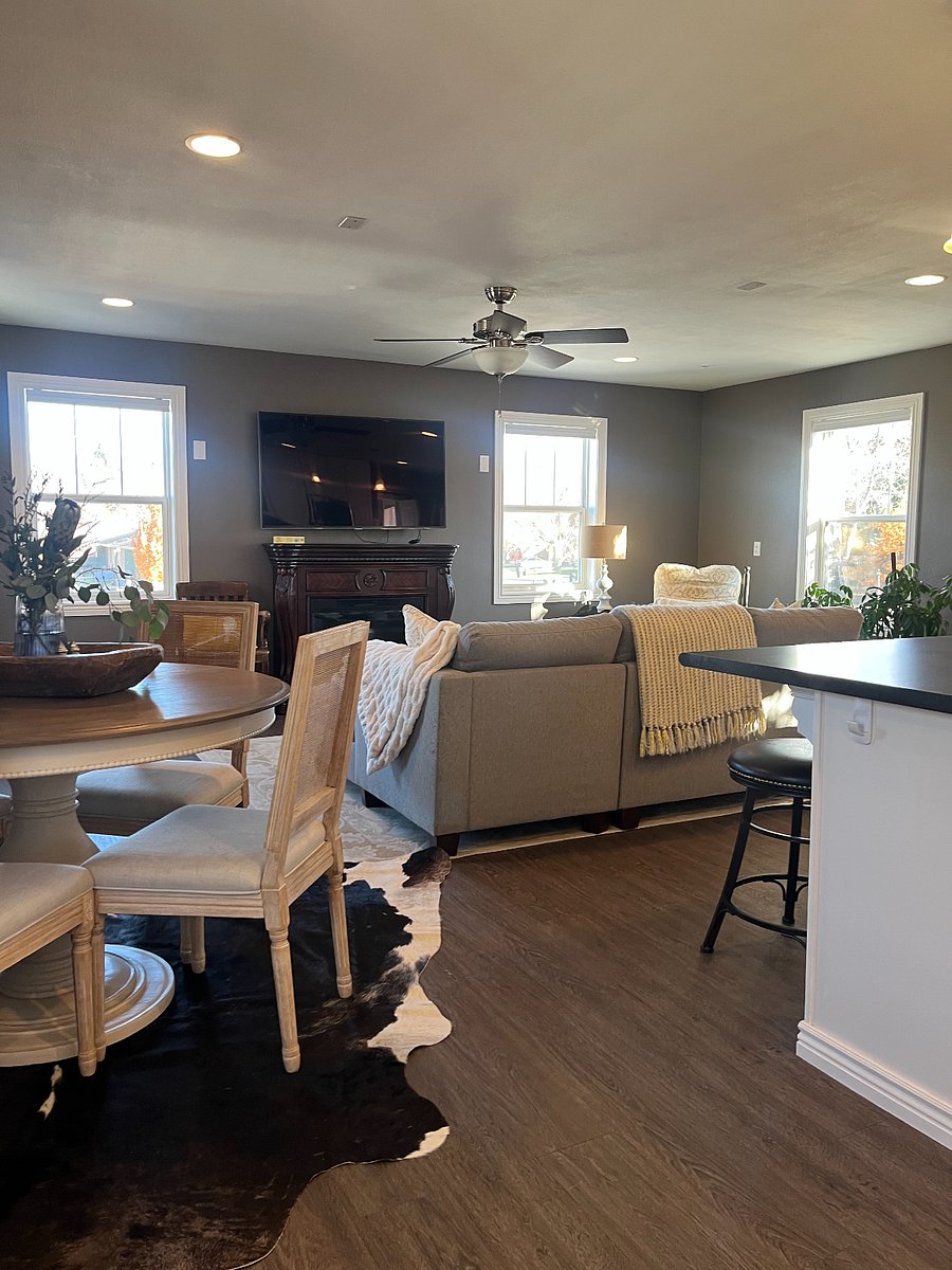 Tons of natural light and privacy.