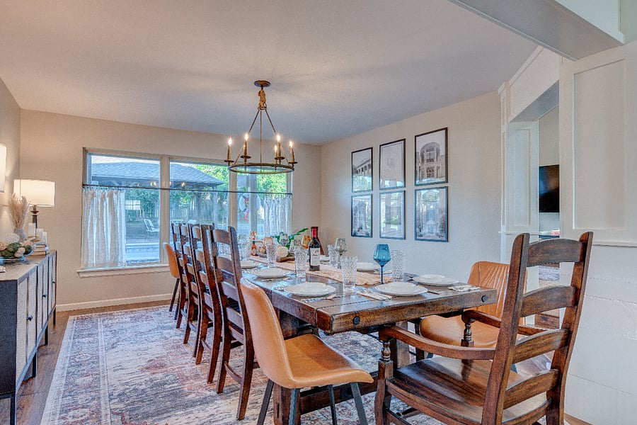 The dining room expands to seat 14 guests! 