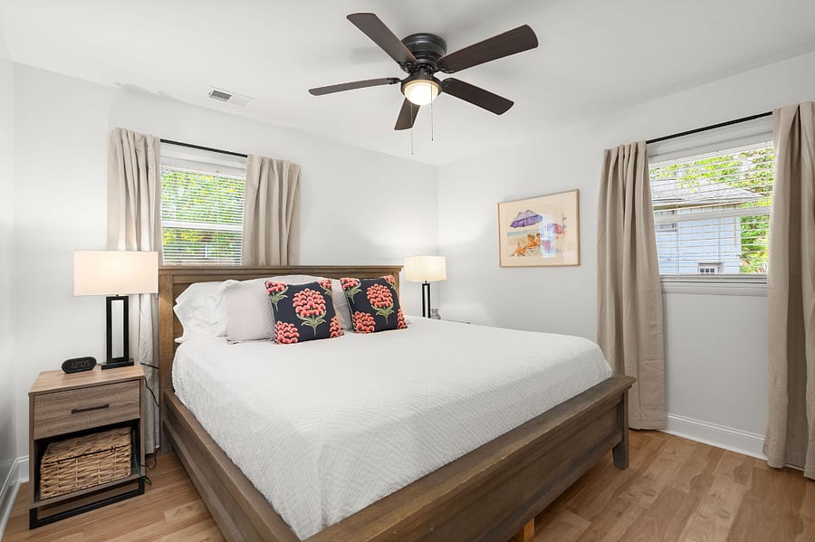 Primary bedroom with a king bed.